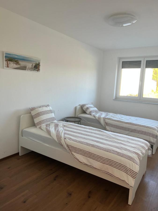 Ruhige Gruene Oase Bei Flughafen Apartment Schwechat